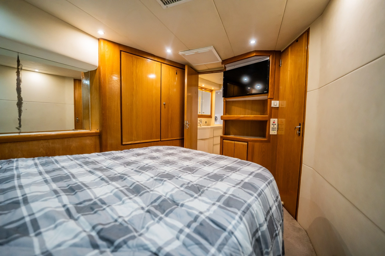 1998 Bertram 54 Convertible