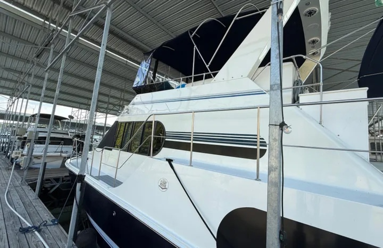 2006 Harbor Master Coastal 520