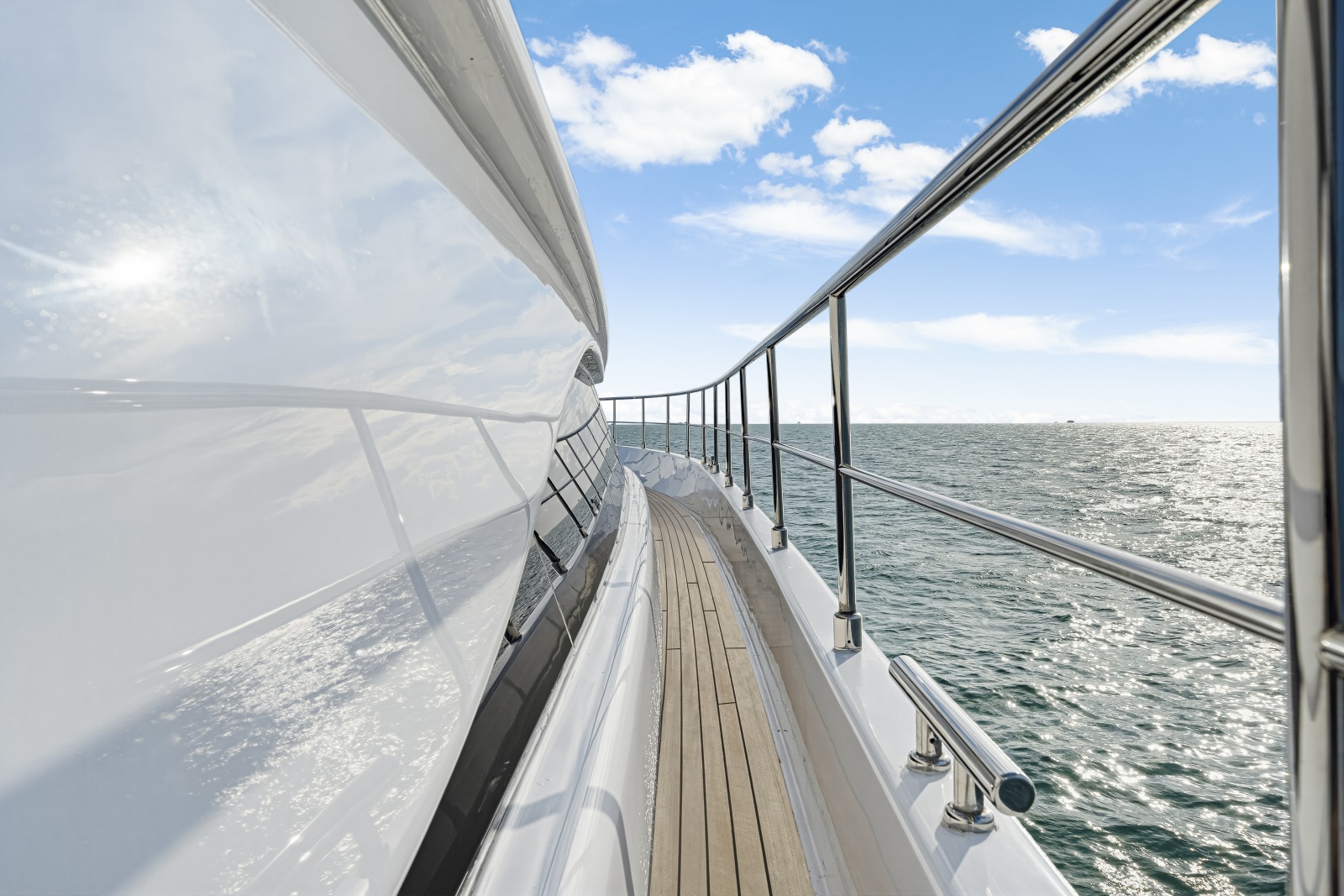 2016 Ferretti Yachts Costom Line