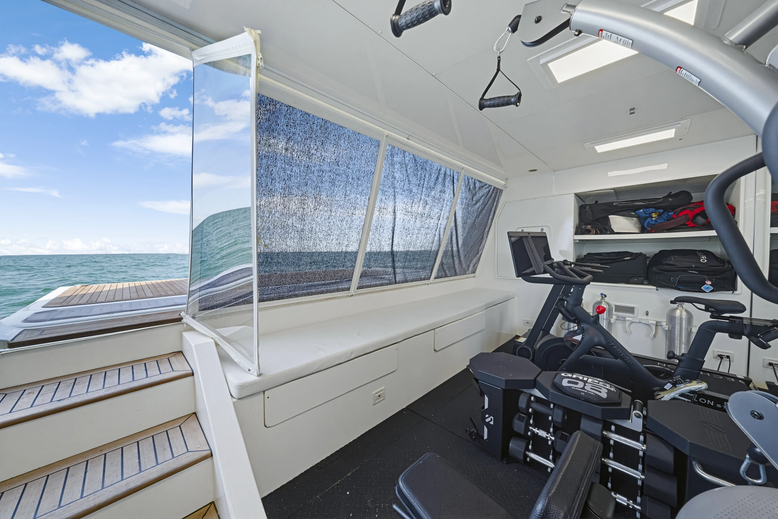 2016 Ferretti Yachts Custom Line