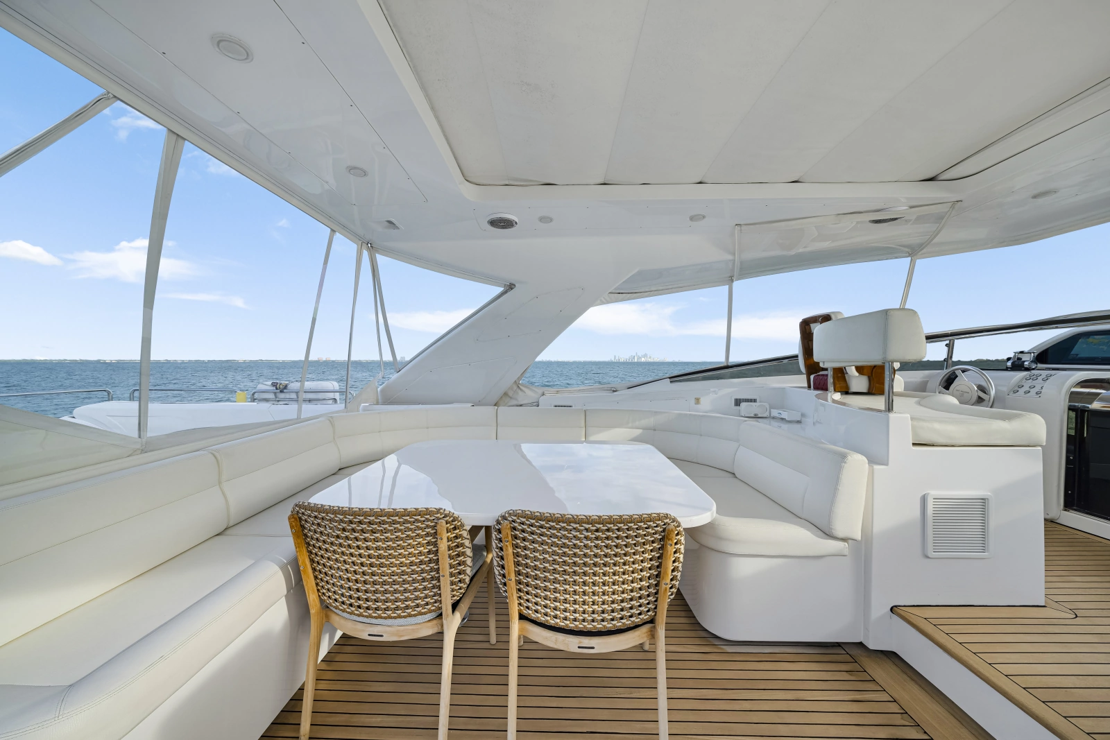 2016 Ferretti Yachts Custom Line