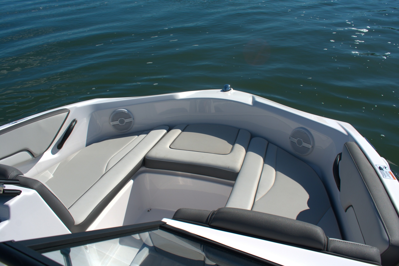 2025 Yamaha Boats AR190
