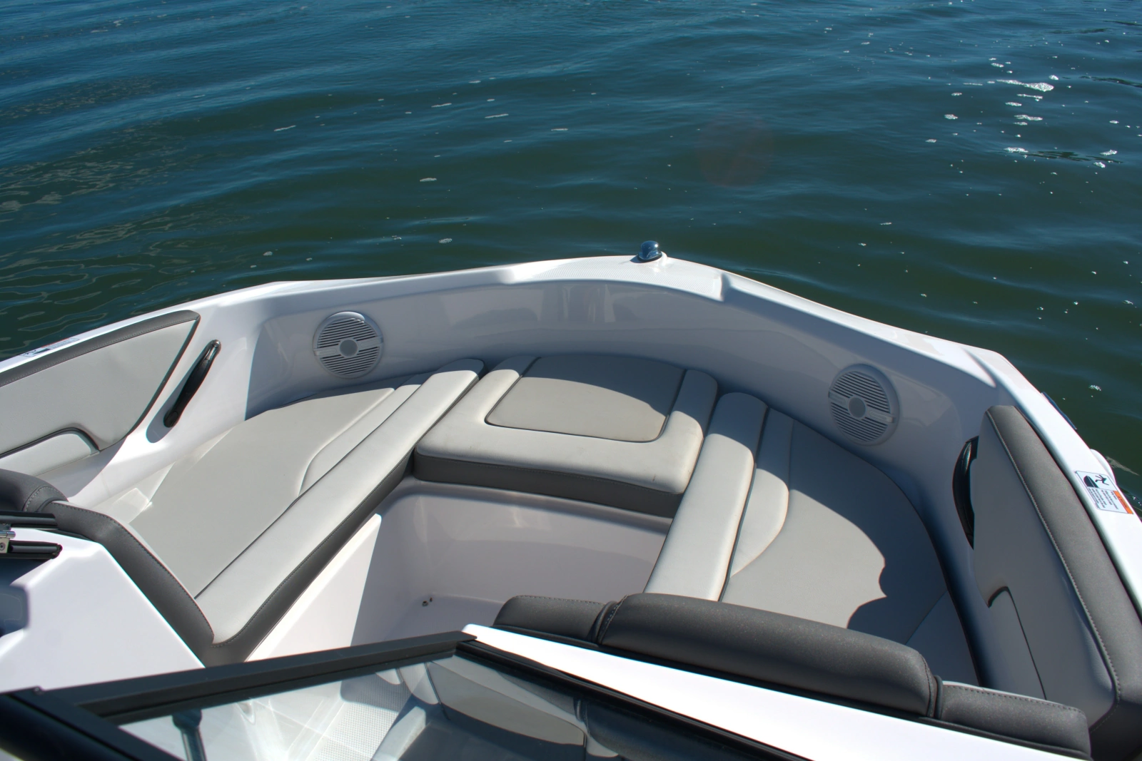 2025 Yamaha Boats AR190