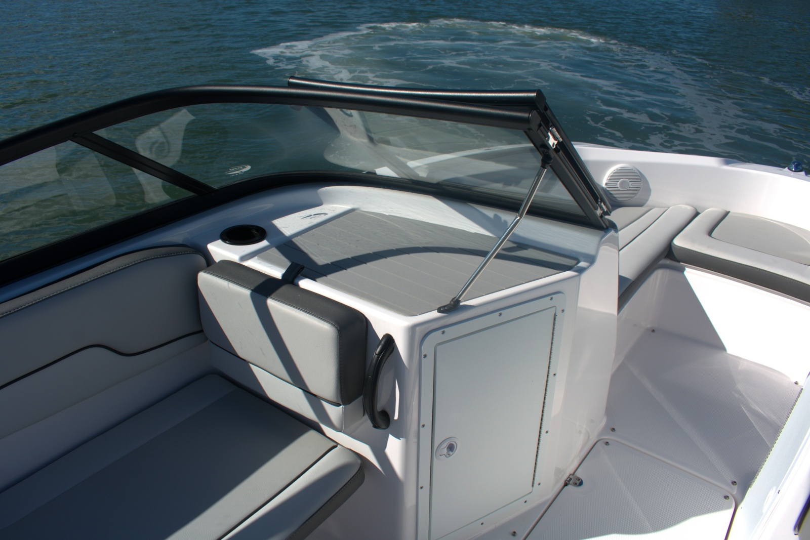 2025 Yamaha Boats AR190
