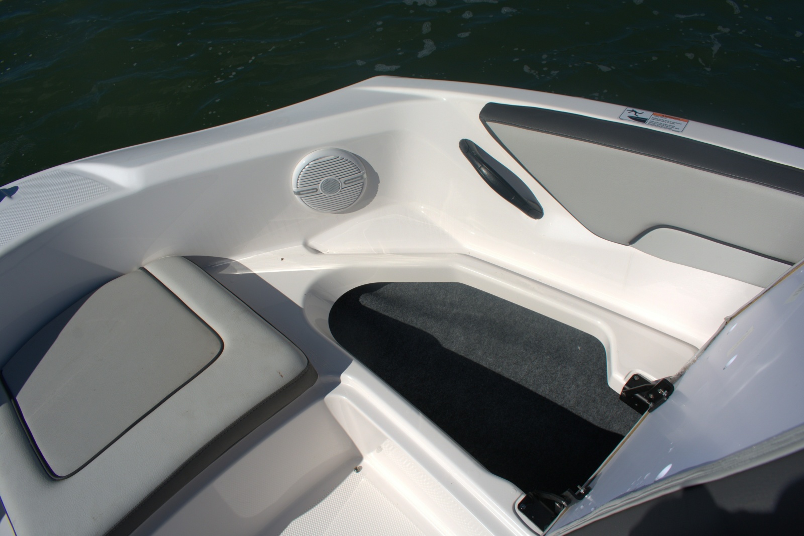 2025 Yamaha Boats AR190