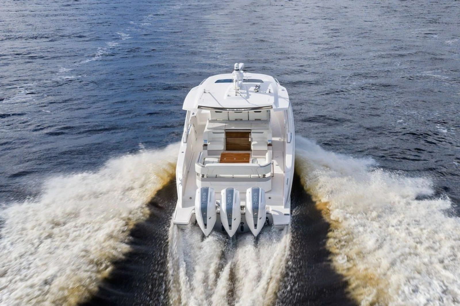 2024 Tiara Yachts 38 LS
