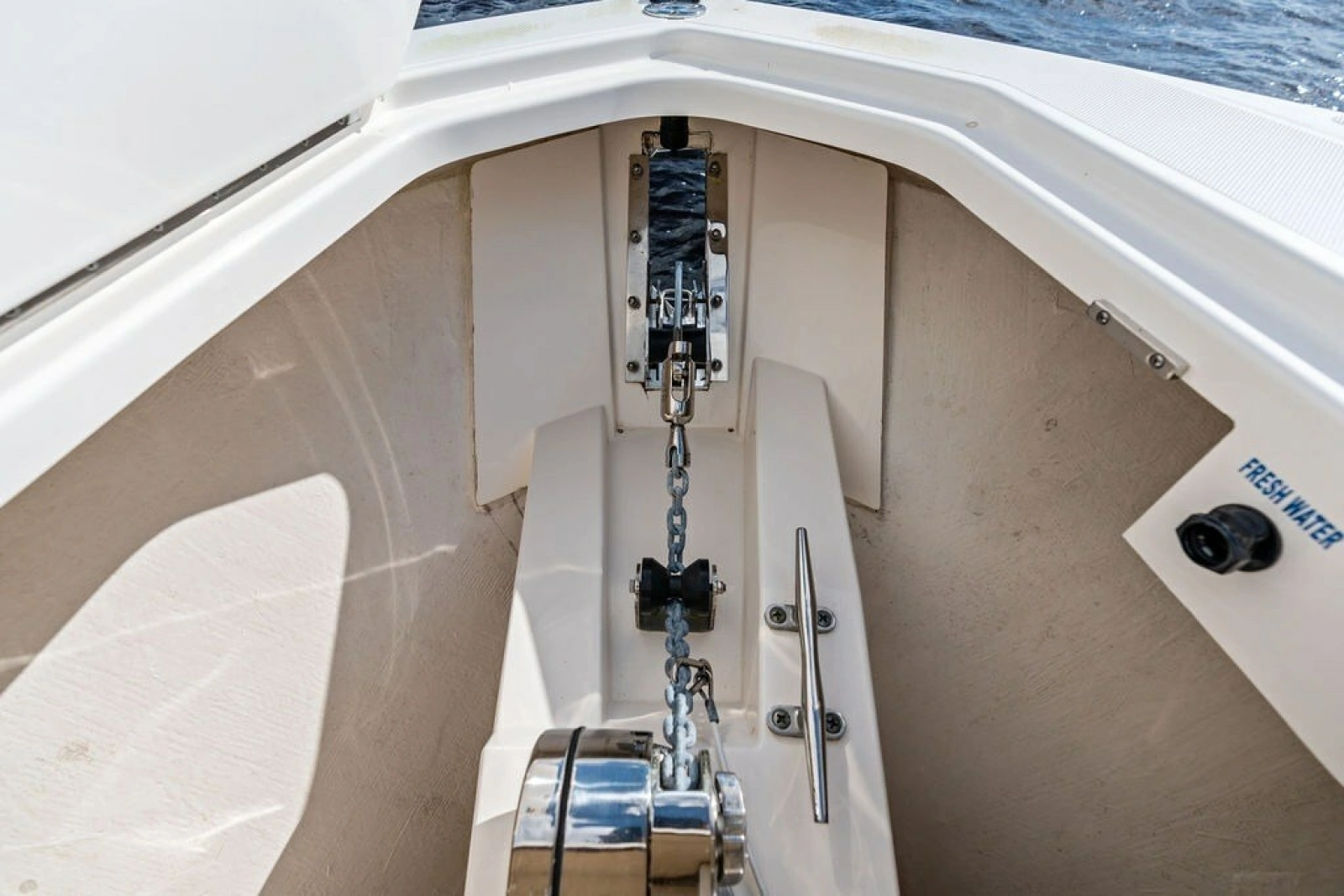 2024 Tiara Yachts 38 LS
