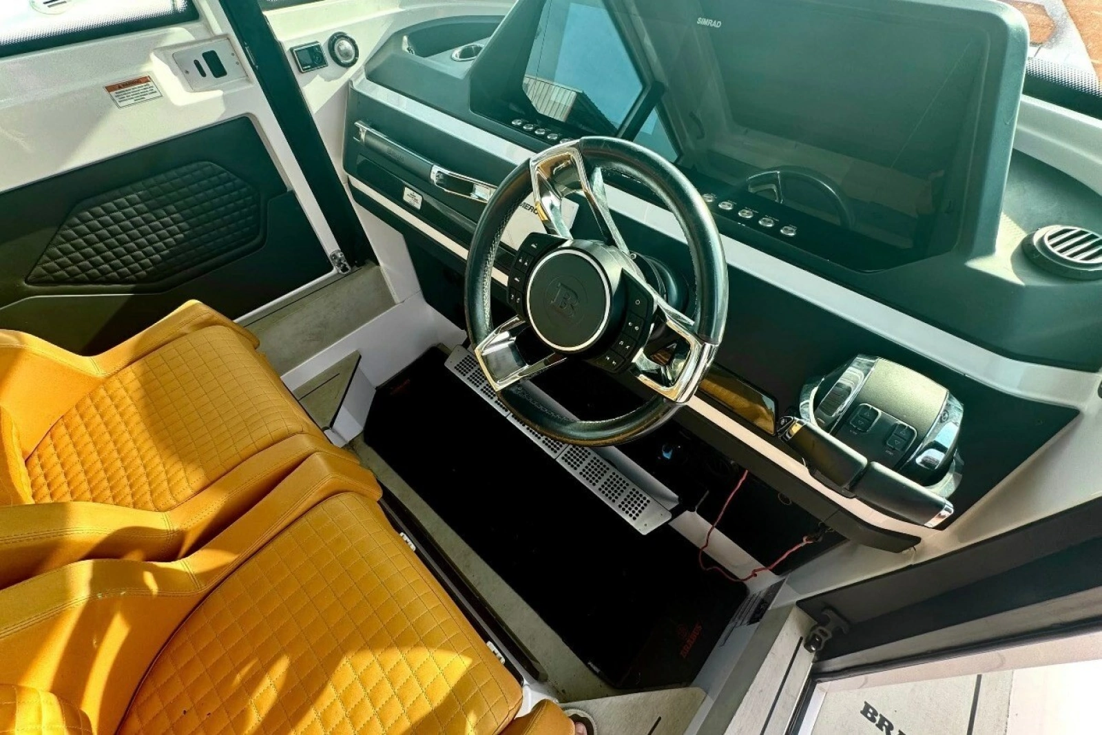 2021 Axopar Brabus 28 Cabin