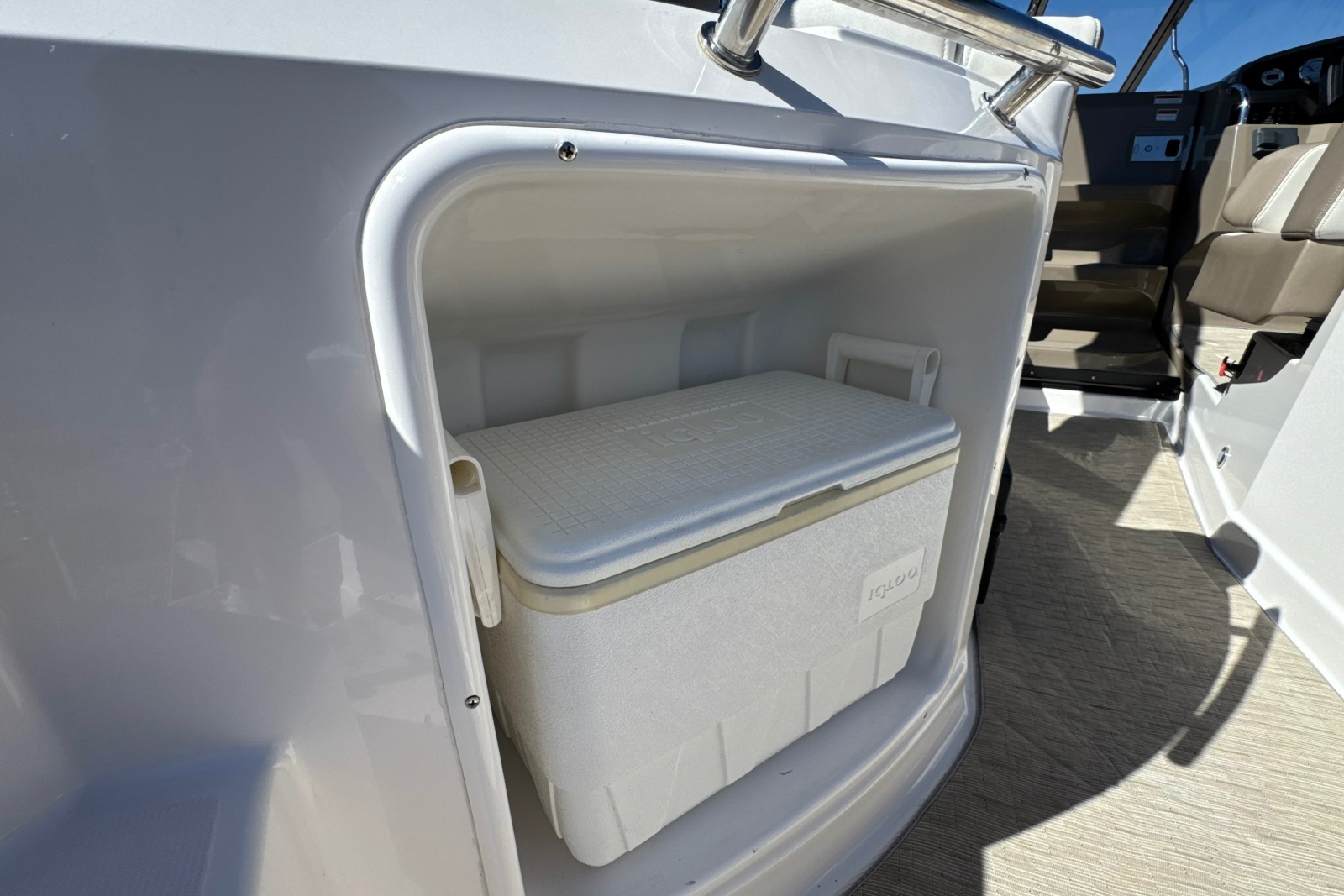 2017 Regal 28 Express — Sunshine & Whiskey
