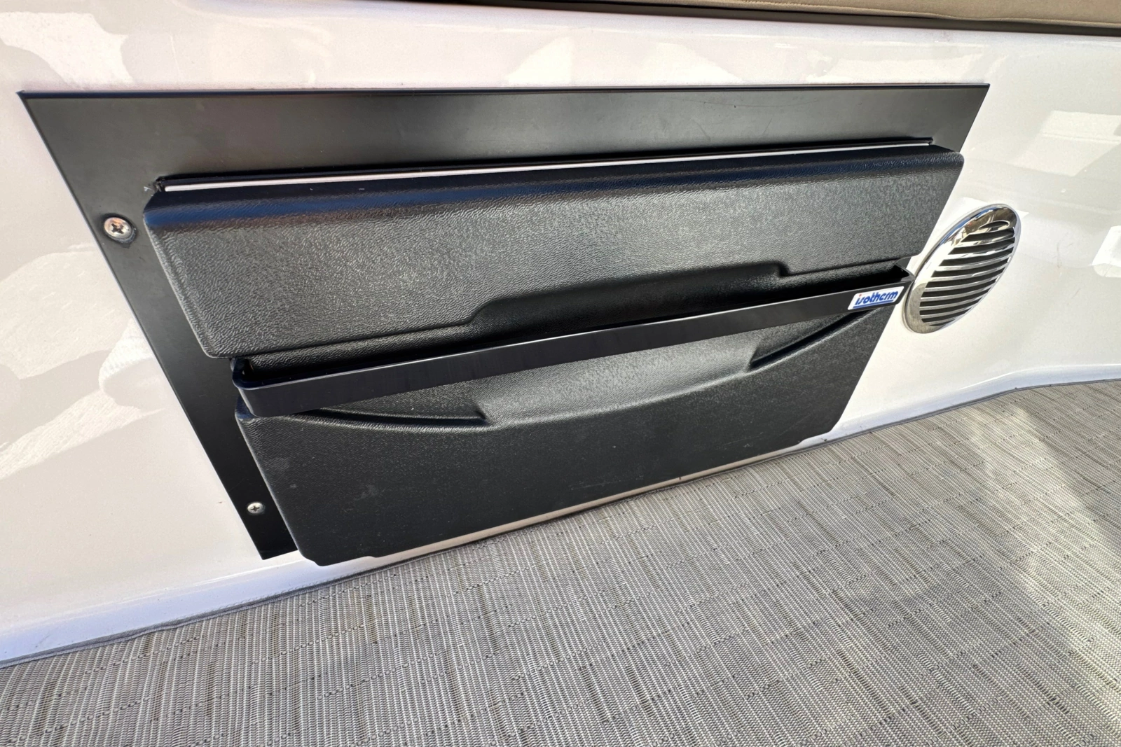 2017 Regal 28 Express