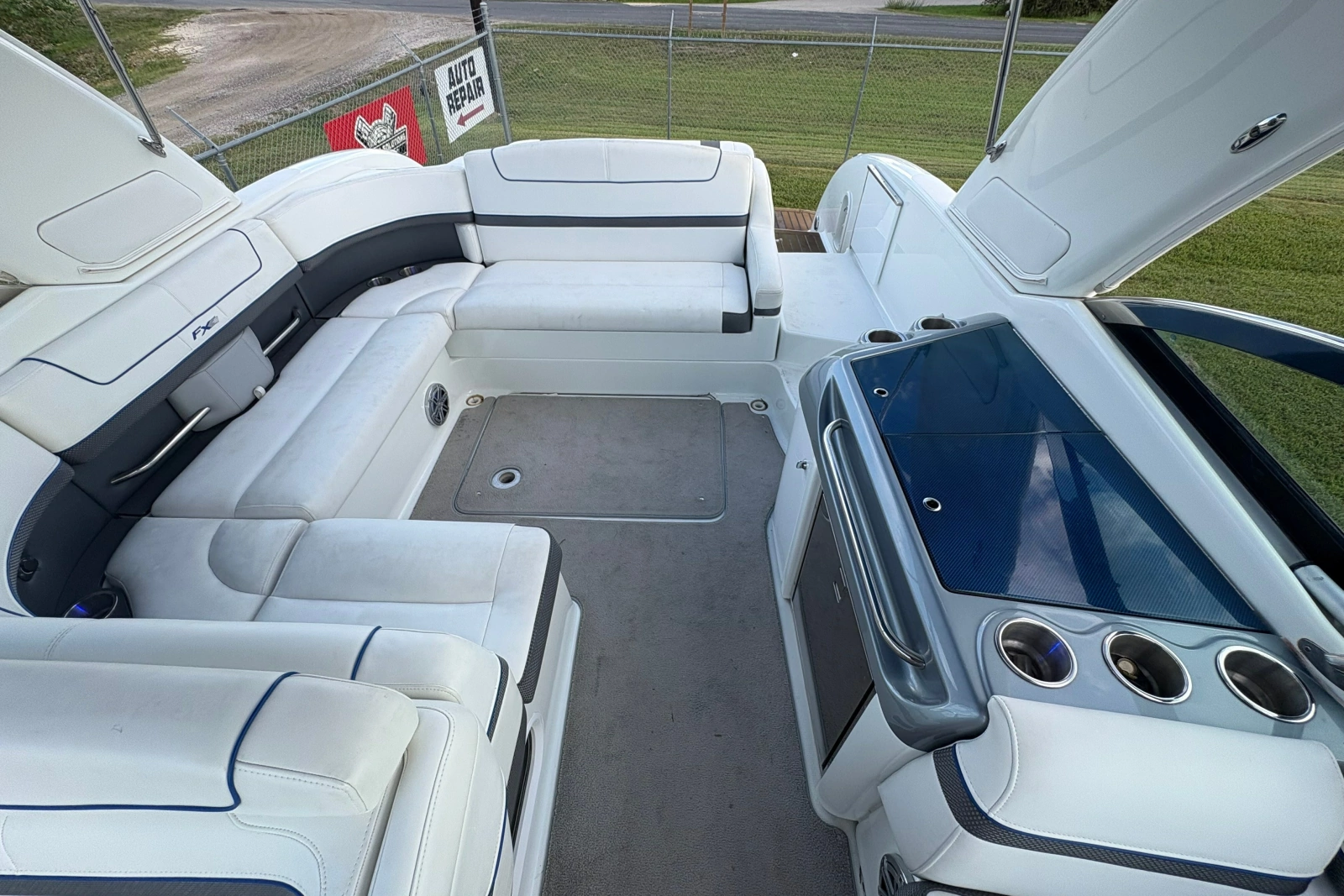 2015 Formula 350 FX Crossover Bowrider