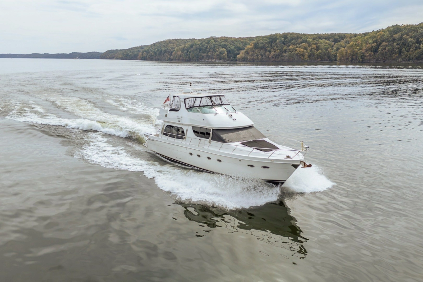 2006 Carver 56 Voyager