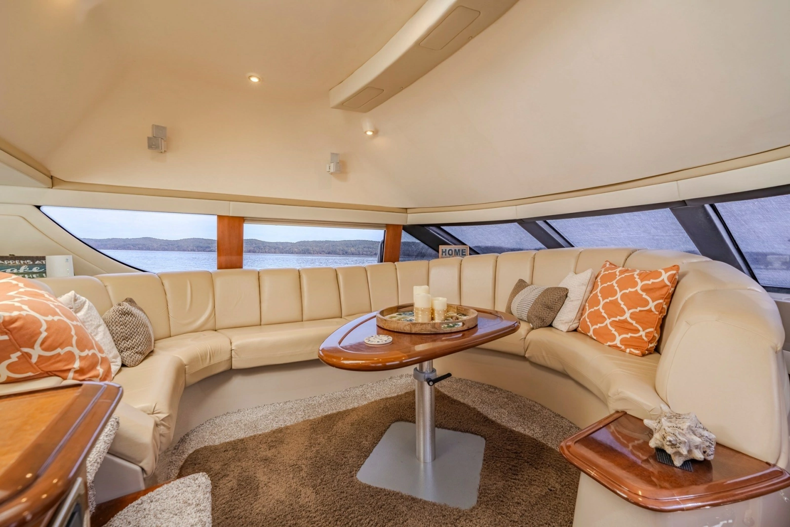 2006 Carver 56 Voyager