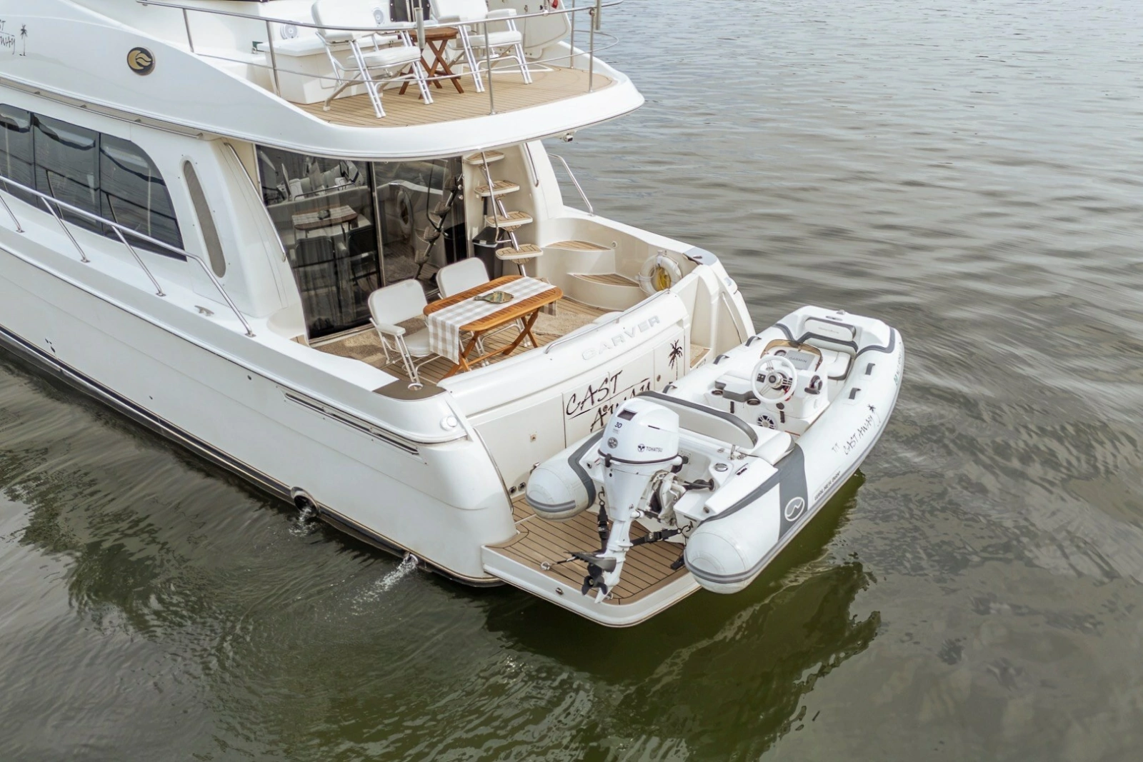 2006 Carver 56 Voyager