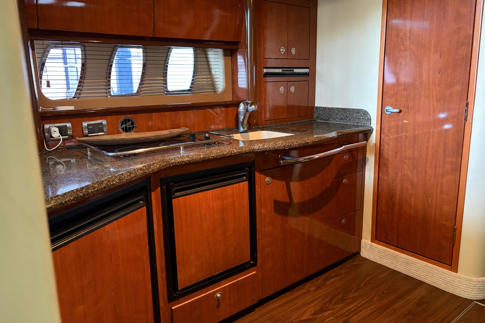 2006 Sea Ray 40 Sundancer