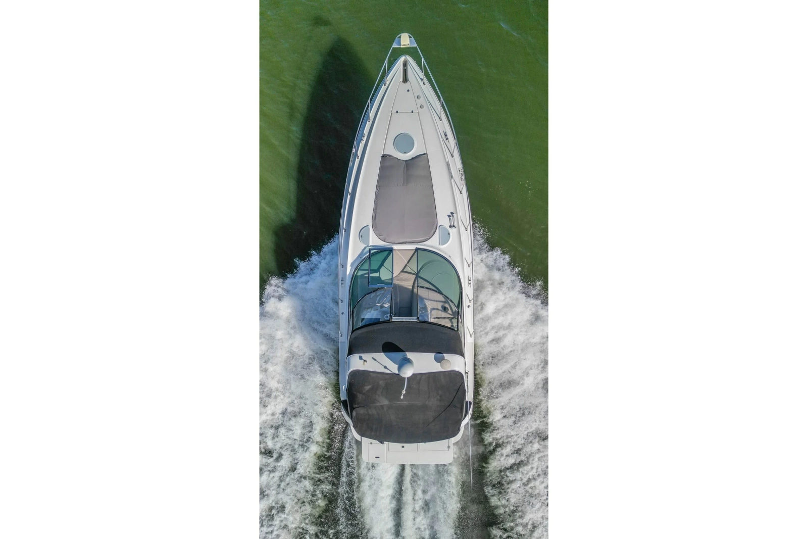 2005 Cruisers Yachts 370 Express