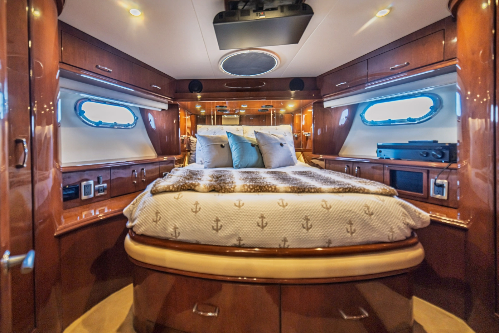 2004 Marquis 59