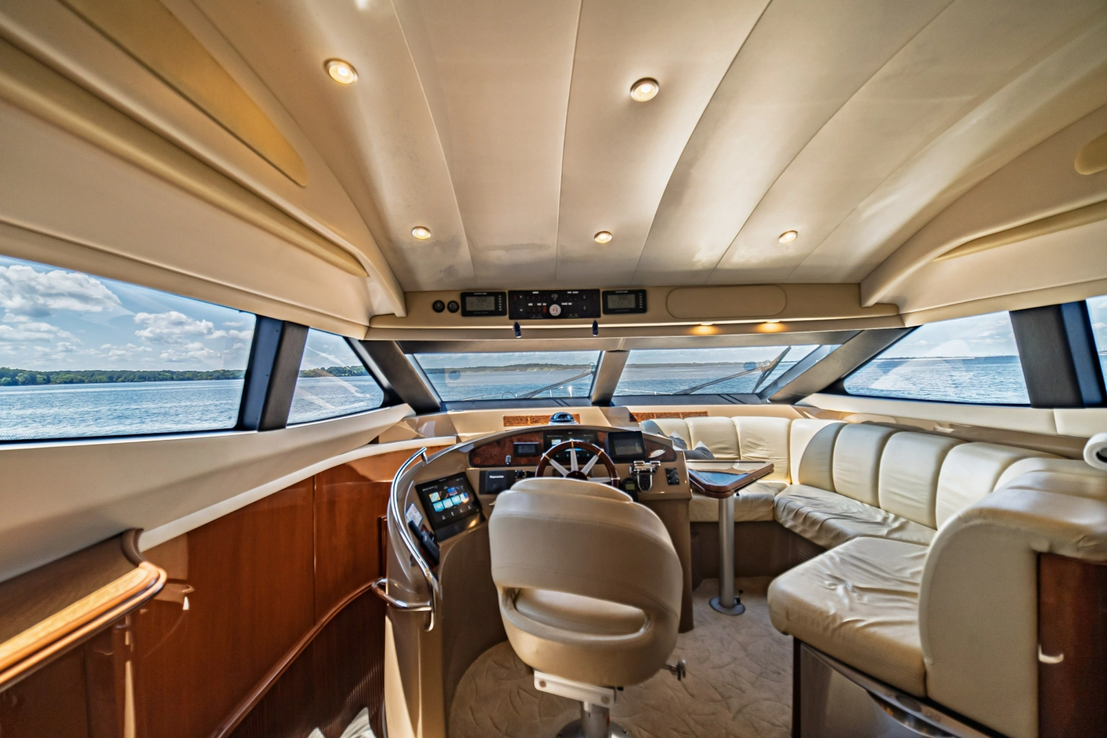 2004 Marquis 59