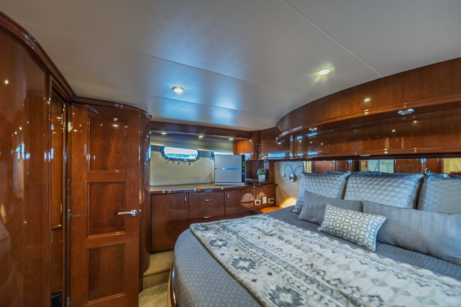 2004 Marquis 59 — Dare To Dream