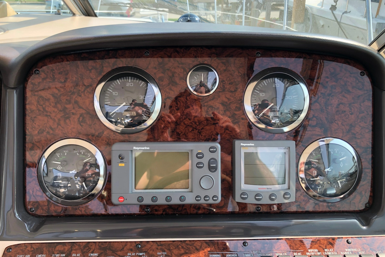 2004 Sea Ray 420 Sundancer