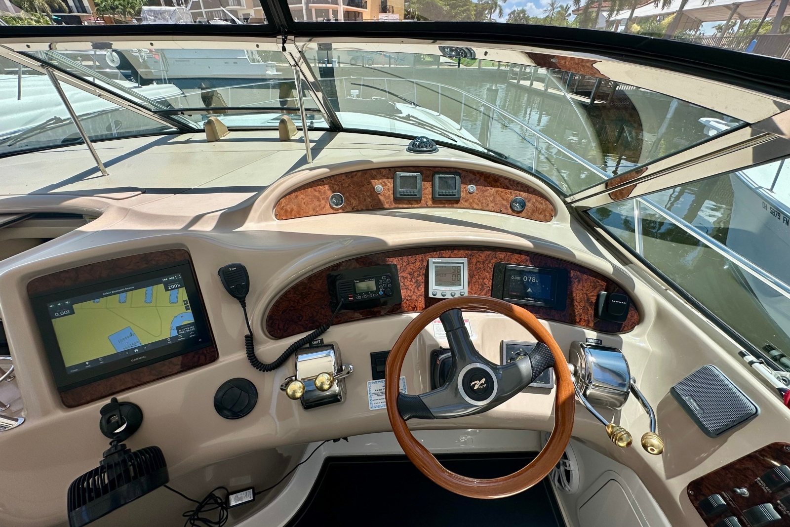 2001 Sea Ray Sundancer 460