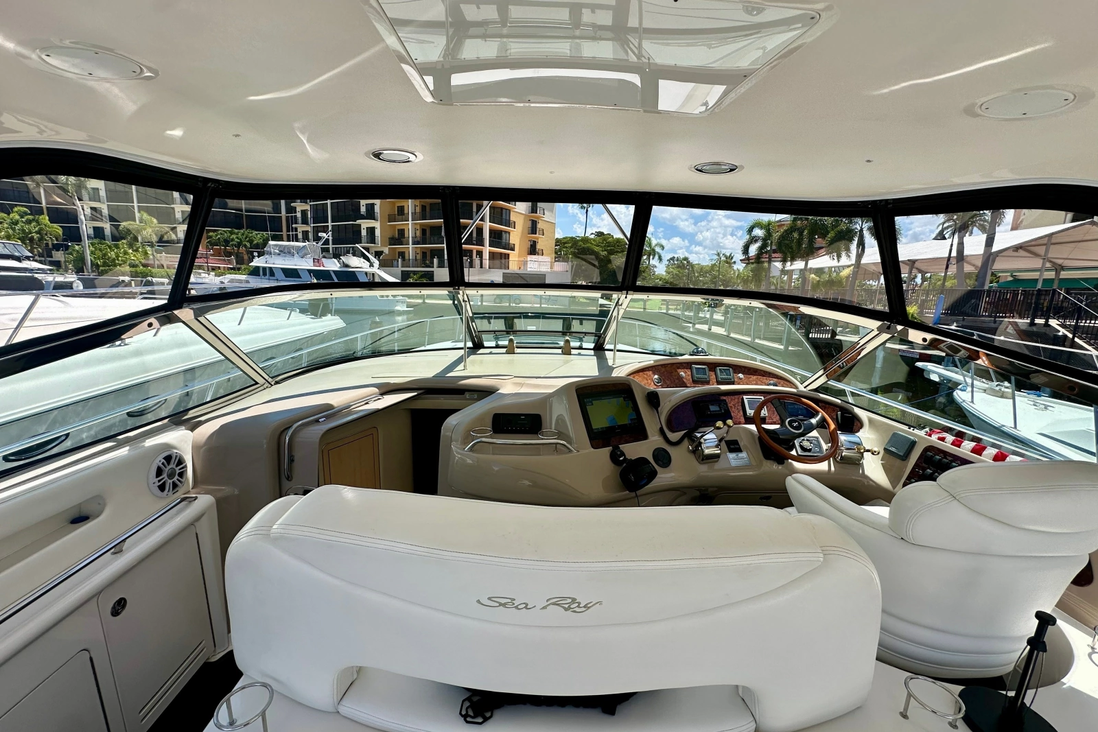 2001 Sea Ray Sundancer 460