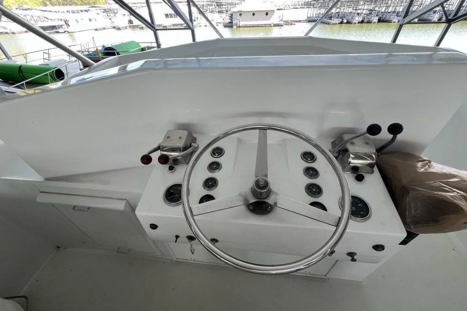 1976 Hatteras 53 Convertible