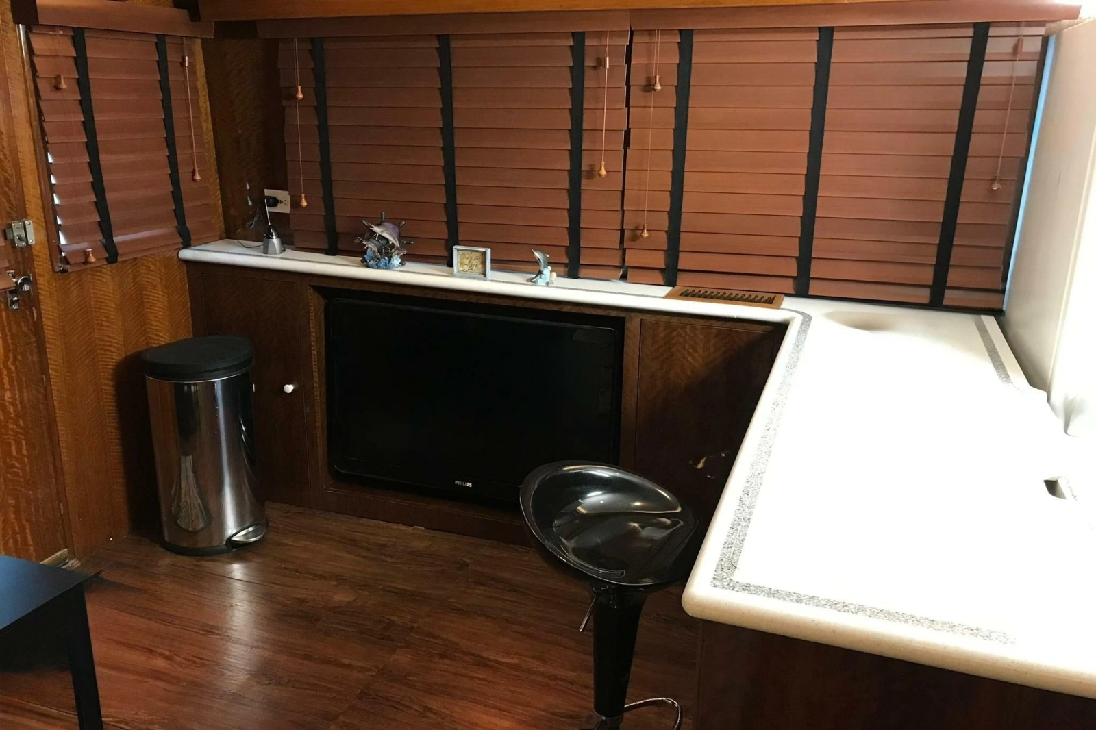 1976 Hatteras 53 Convertible