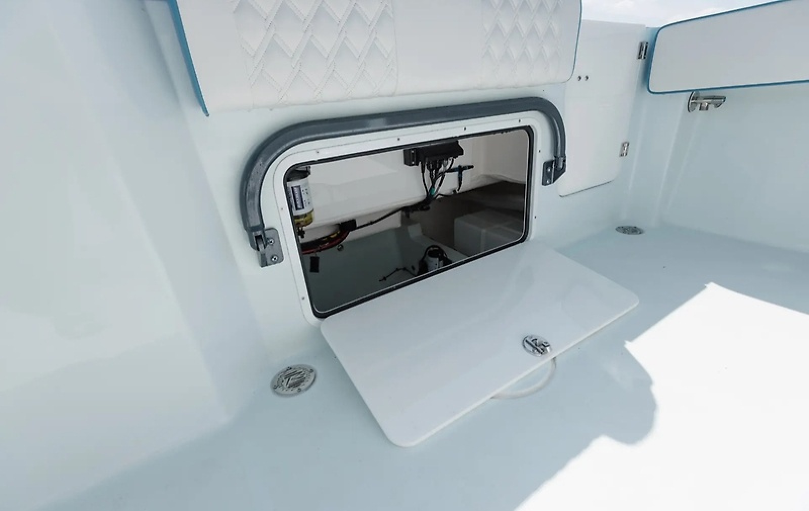 2027 Bimini 23