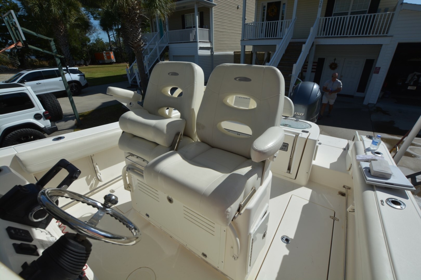 2017 Cobia 261CC — Marker 350