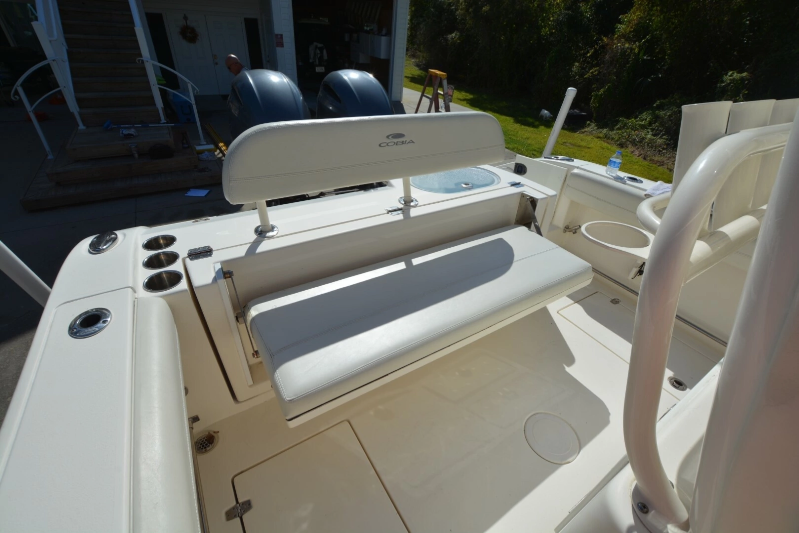 2017 Cobia 261CC