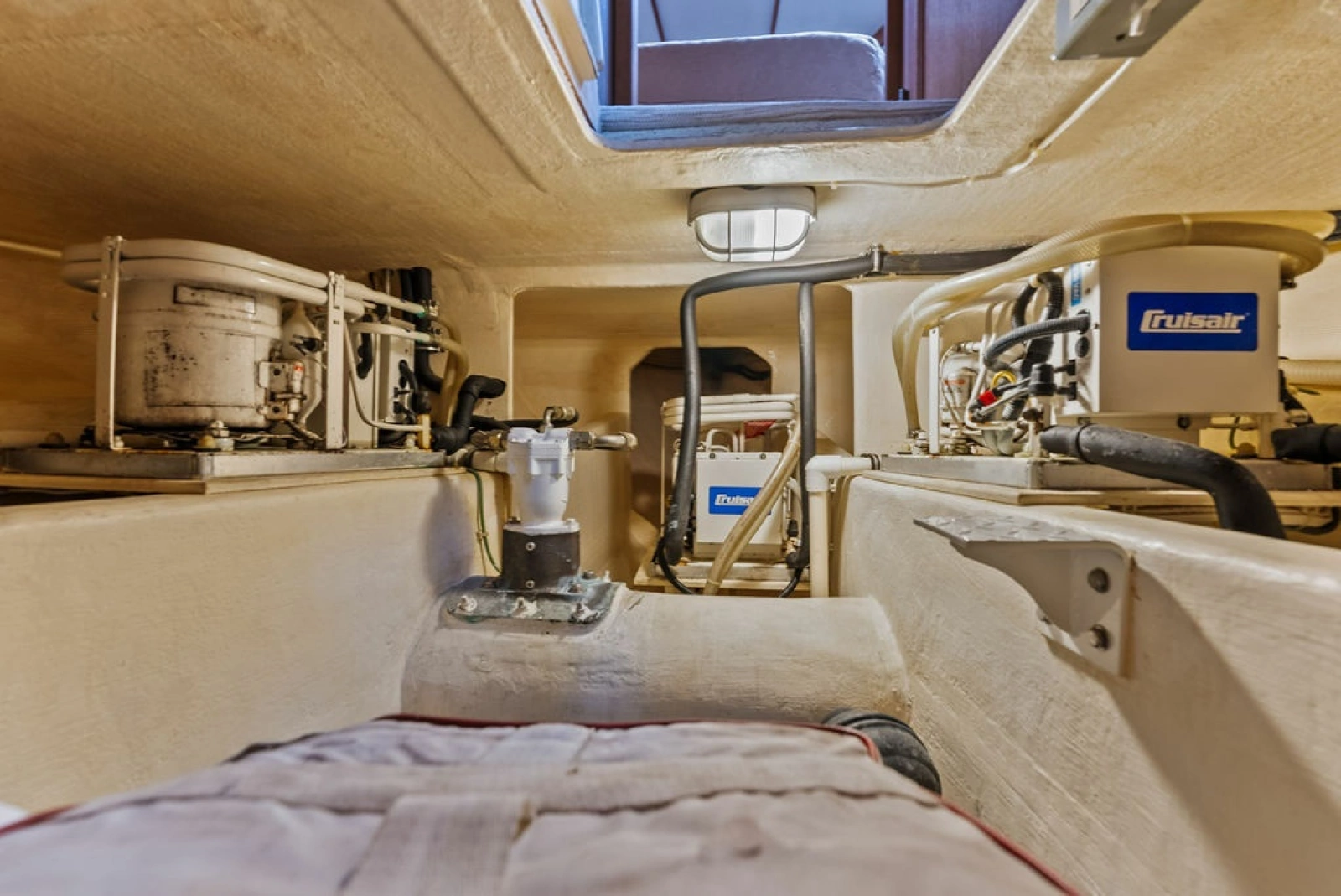 2000 West Bay Sonship 58