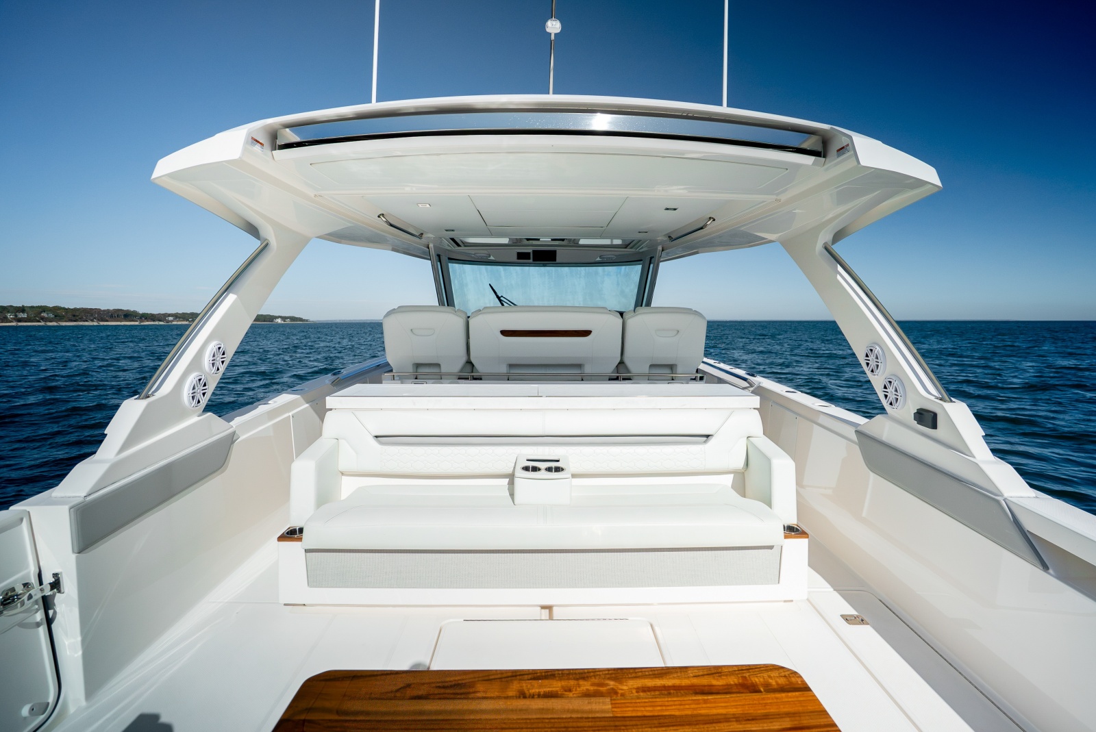 2023 Tiara Yachts 43 LS