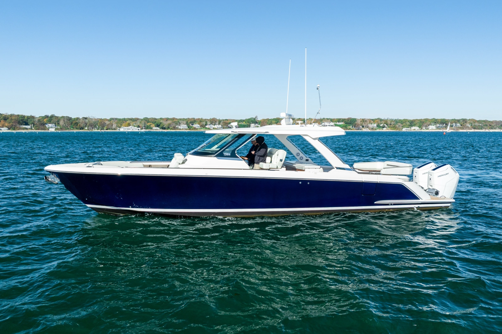 2023 Tiara Yachts 43 LS