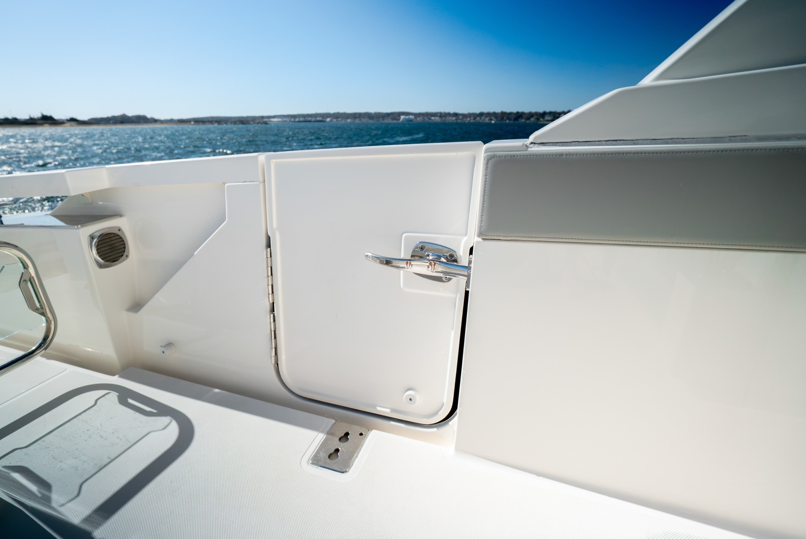 2023 Tiara Yachts 43 LS
