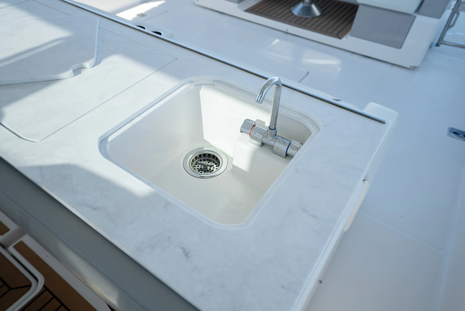 2023 Tiara Yachts 43 LS