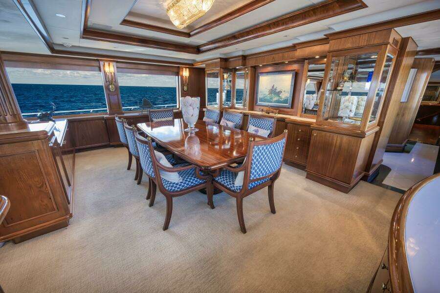 2002 Sovereign Raised Pilothouse
