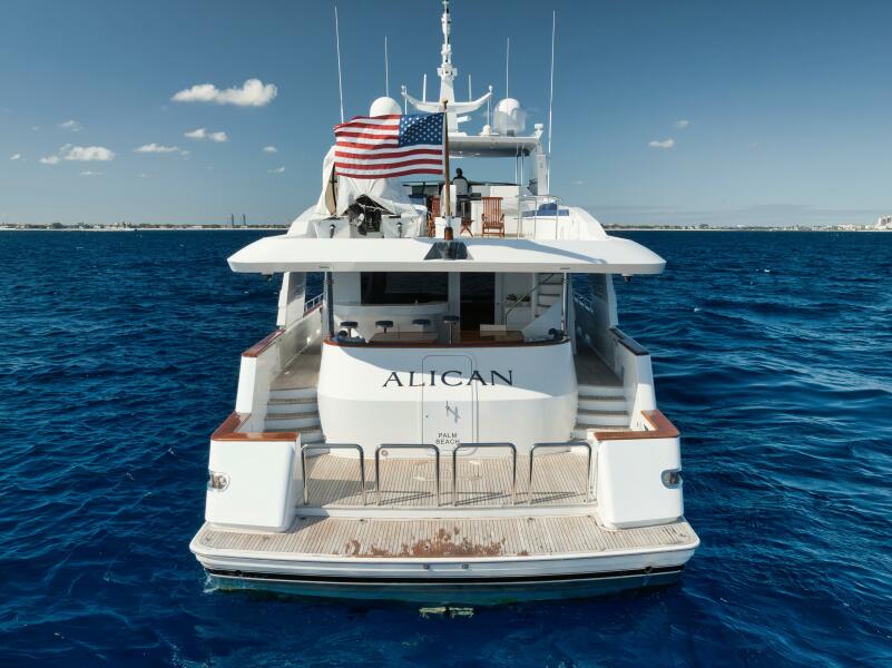 2002 Sovereign Raised Pilothouse