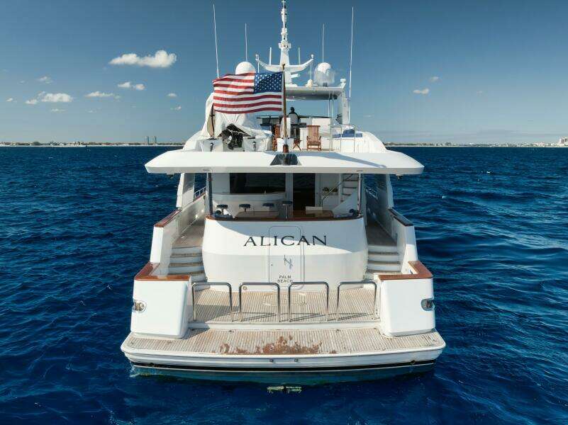 2002 Sovereign Raised Pilothouse
