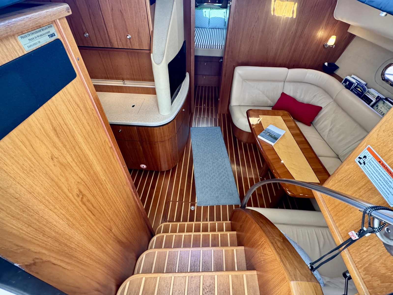 2006 Tiara Yachts 4300 Sovran
