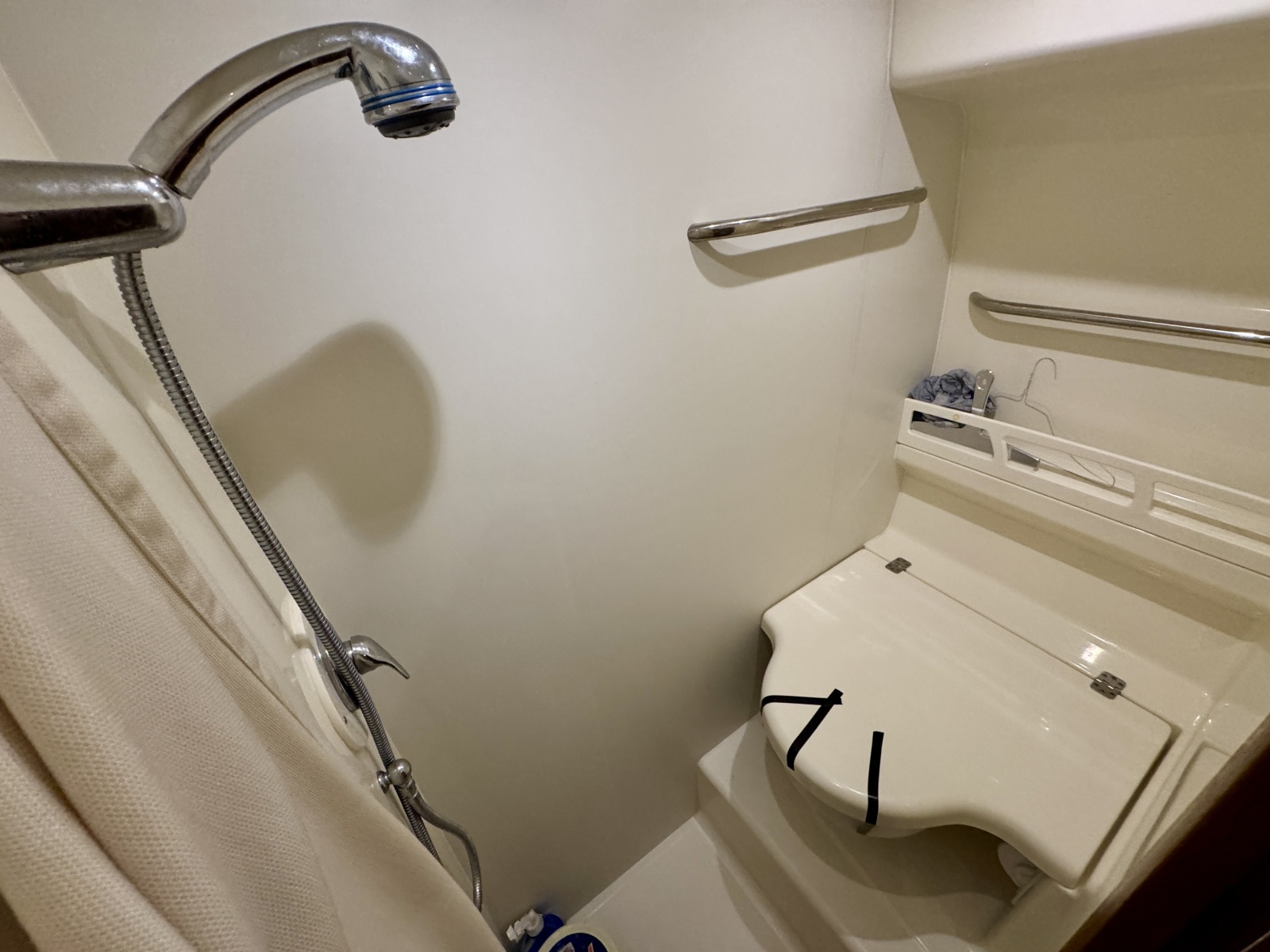 2006 Tiara Yachts 4300 Sovran