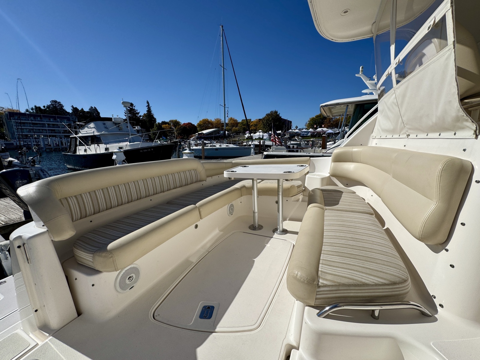 2006 Tiara Yachts 4300 Sovran