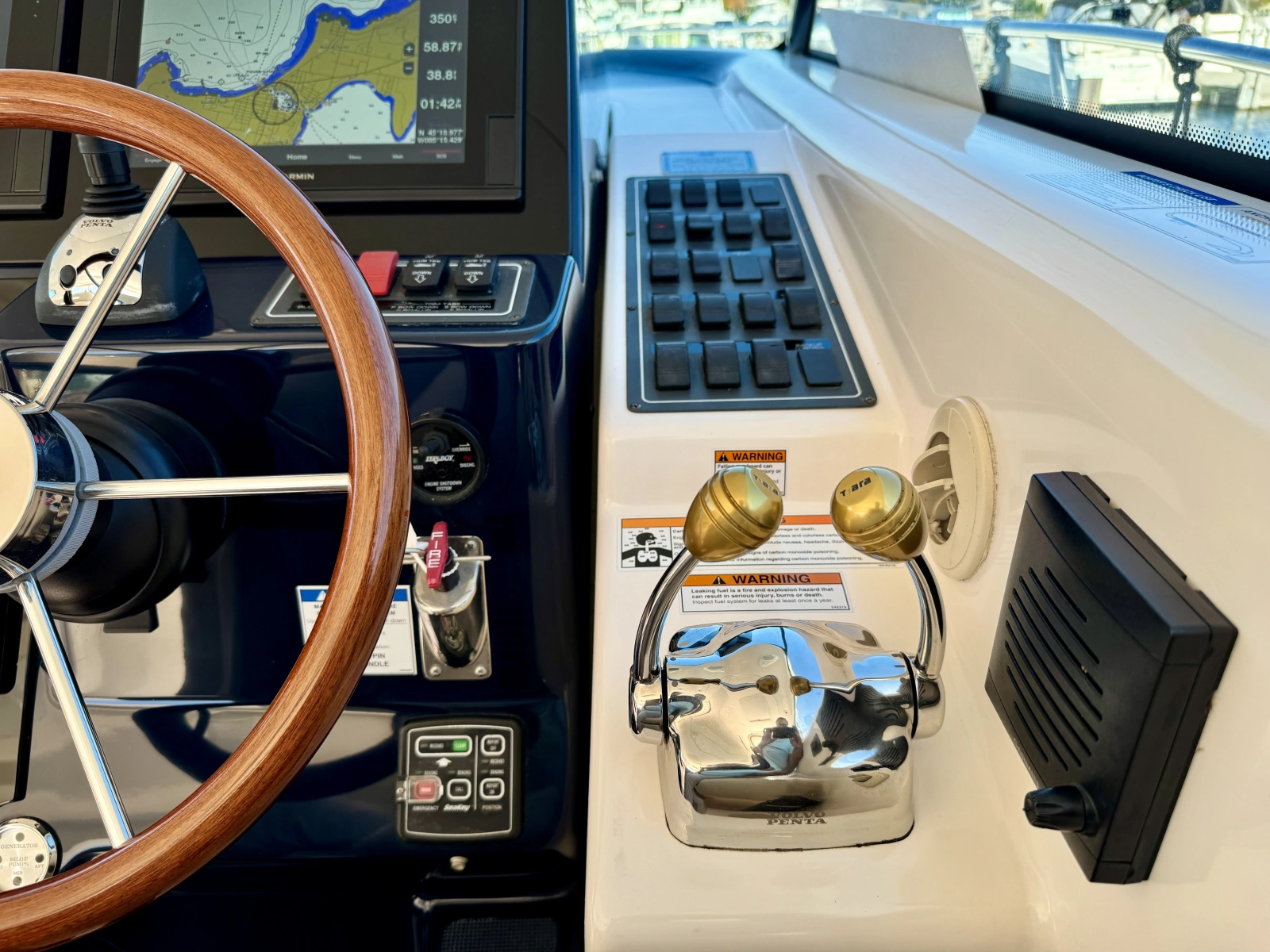 2006 Tiara Yachts 4300 Sovran