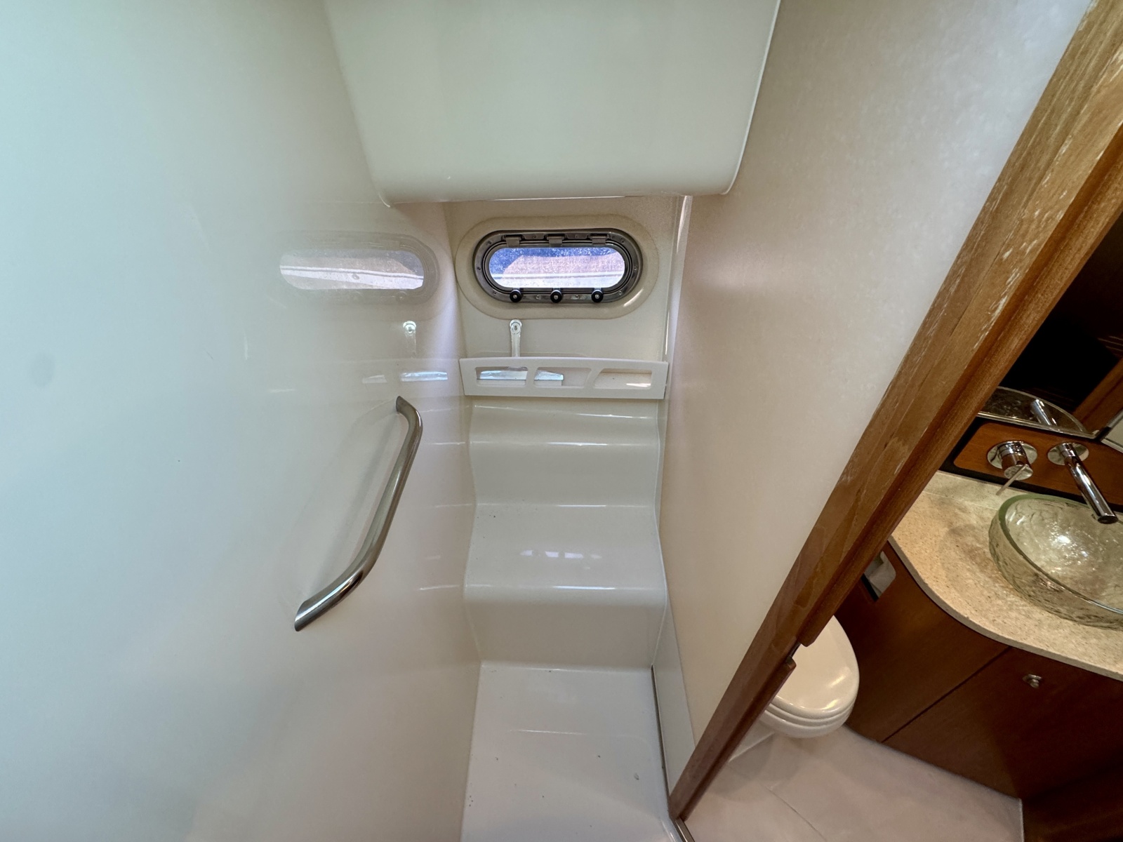 2006 Tiara Yachts 4300 Sovran
