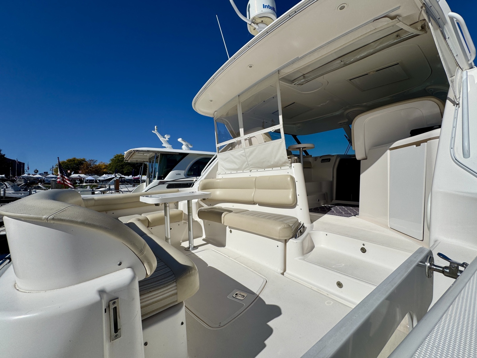 2006 Tiara Yachts 4300 Sovran