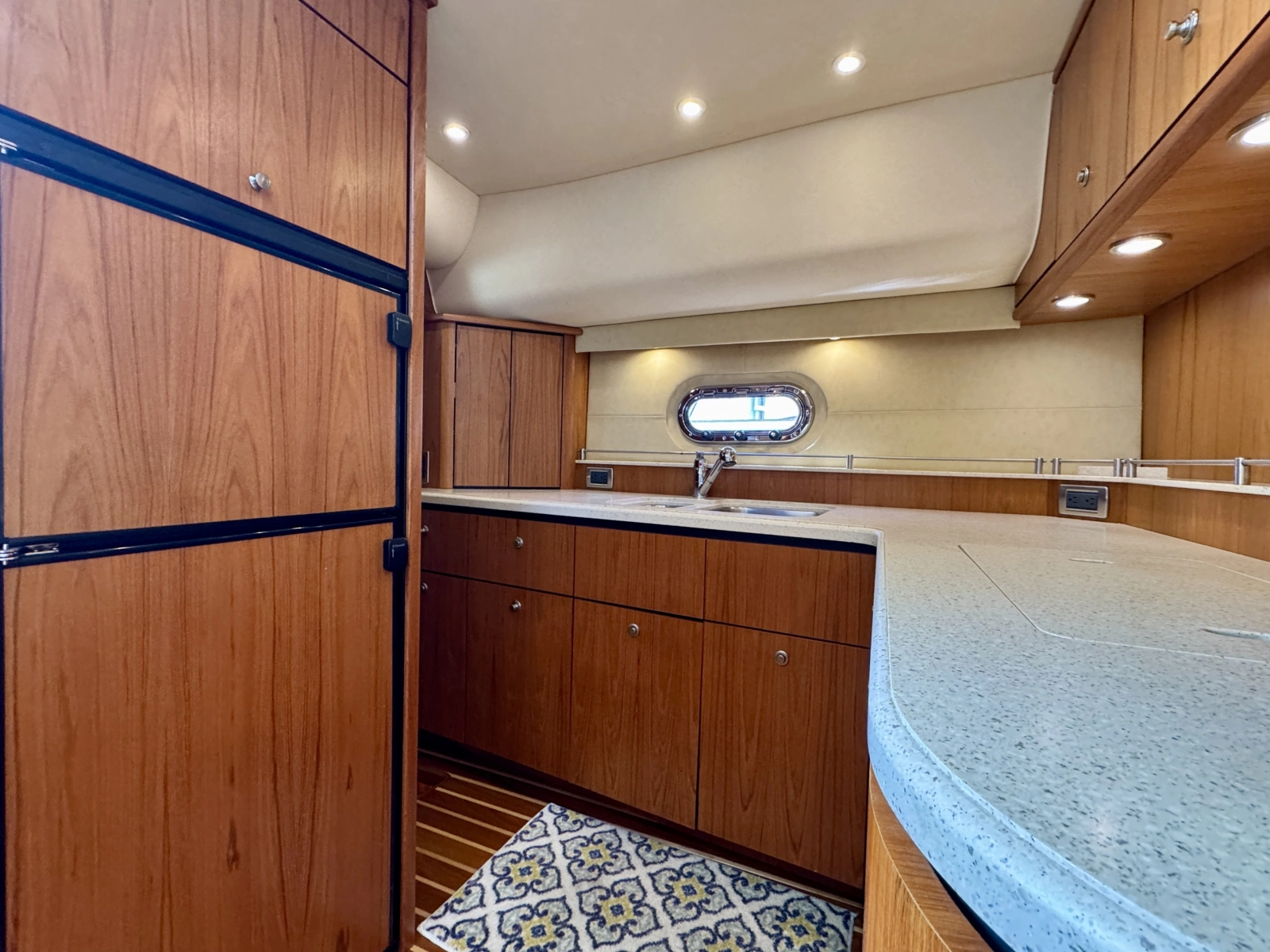 2006 Tiara Yachts 4300 Sovran