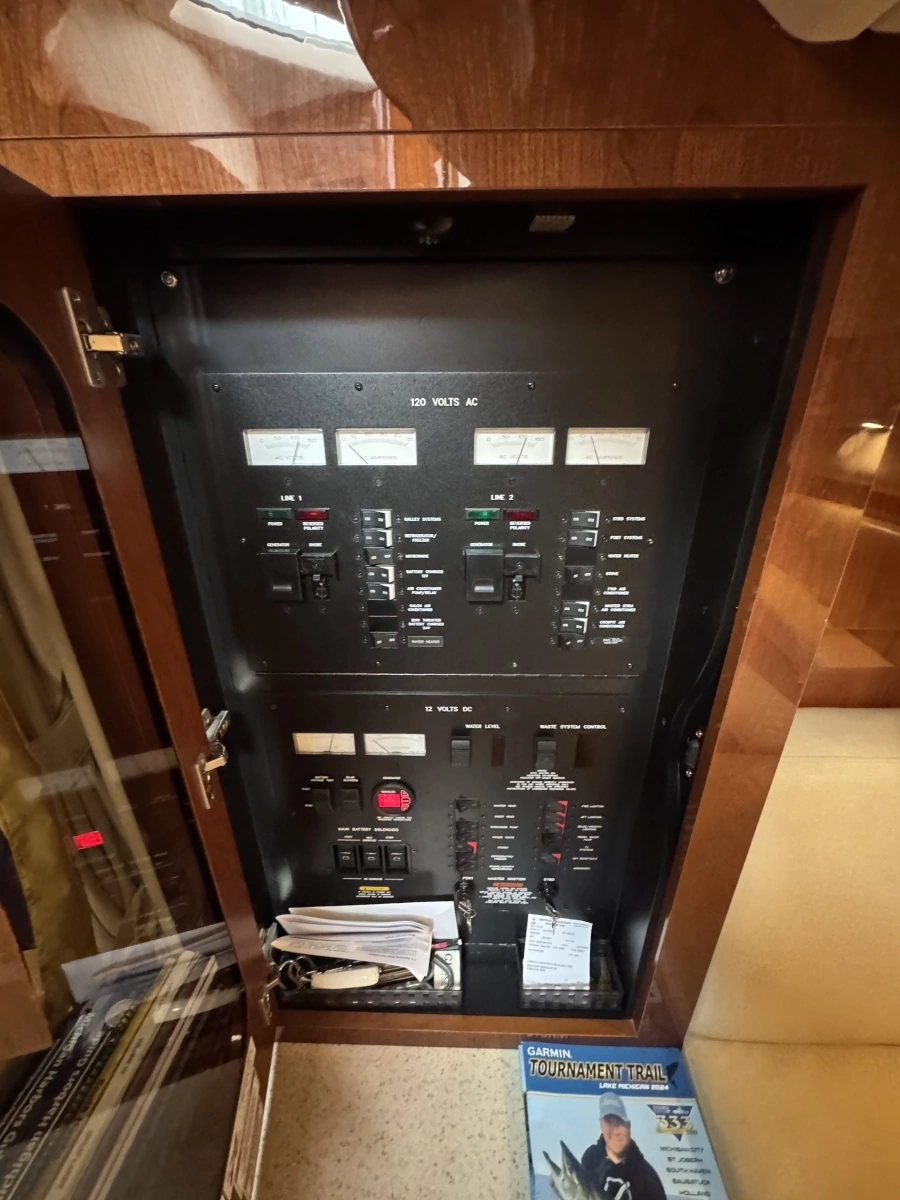 2010 Sea Ray 390 Sundancer
