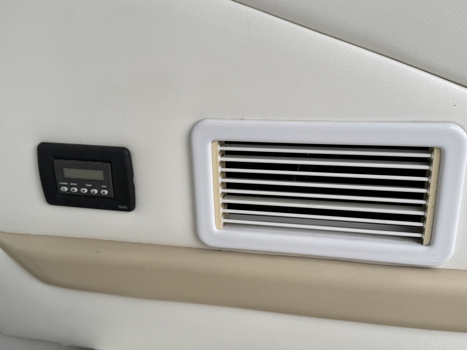 2010 Sea Ray 390 Sundancer — Happy Place