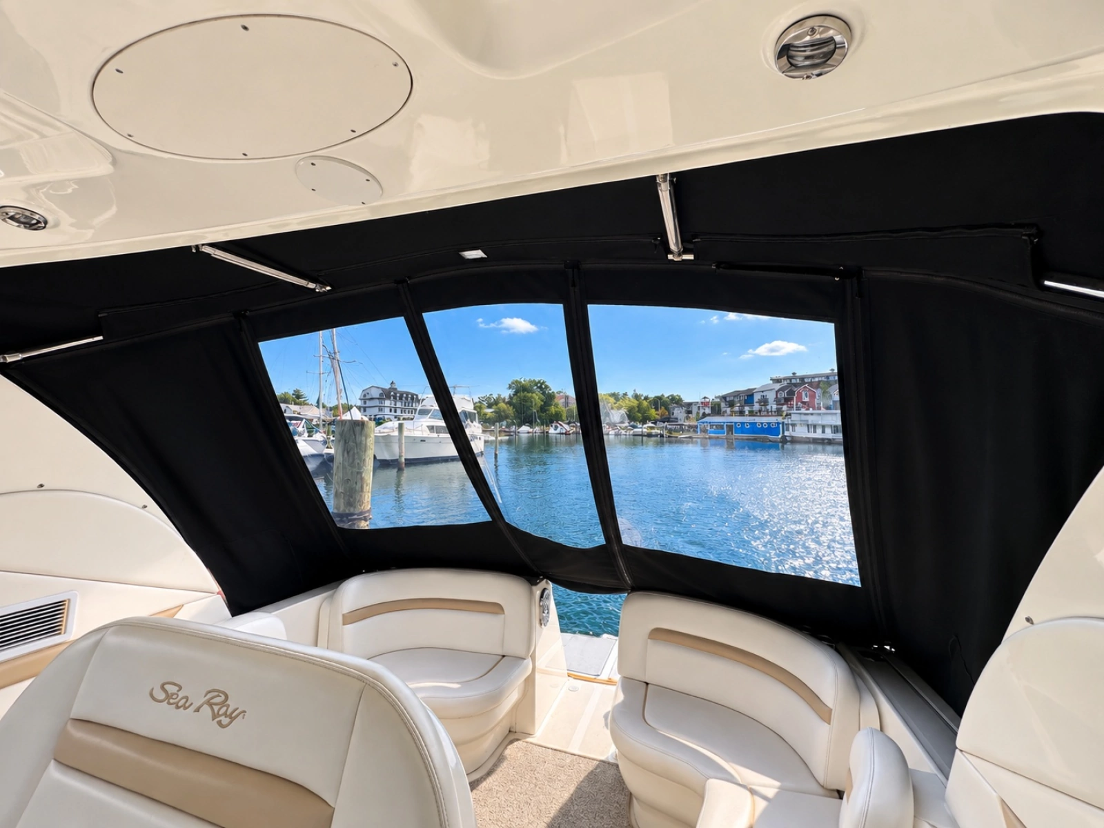 2010 Sea Ray 390 Sundancer
