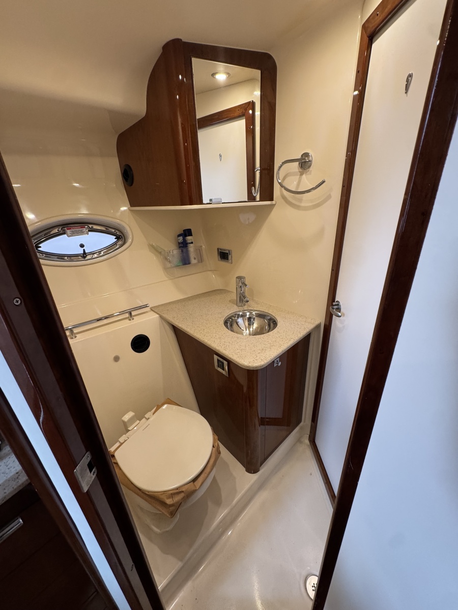 2010 Sea Ray 390 Sundancer — Happy Place